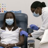 „TUNNEN LOOTUST, KERGENDUST!“ Ameerika esimene koroonavaktsineeritu on New Yorgi medõde