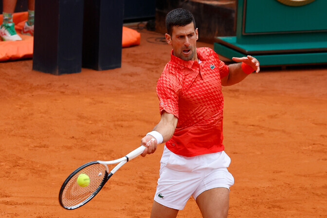 Djokovic pääses tulisest matšist veerandfinaali