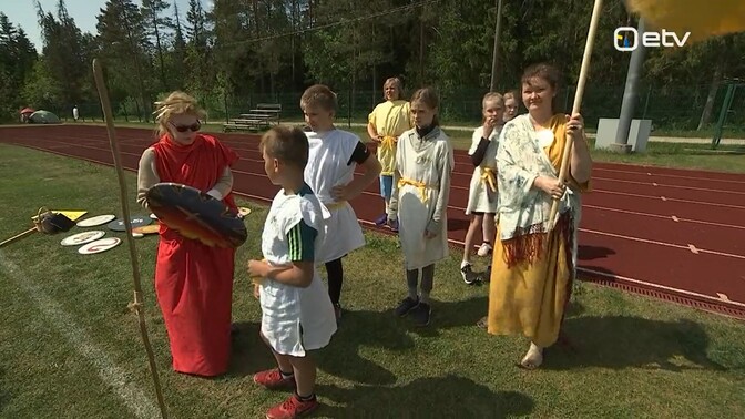 Eesti waldorfkoolide lapsed võtavad mõõtu kreekapärastel mängudel