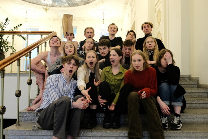 Ekspeditsioon korraldab koos lavakunstikooli tudengitega festivali Pidu võõras korteris