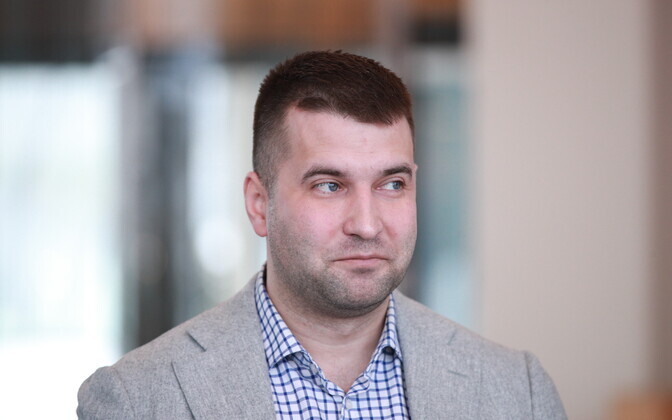 Politsei kahtlustab kaitseväeteenistust vältida aidanud firmat kuriteos