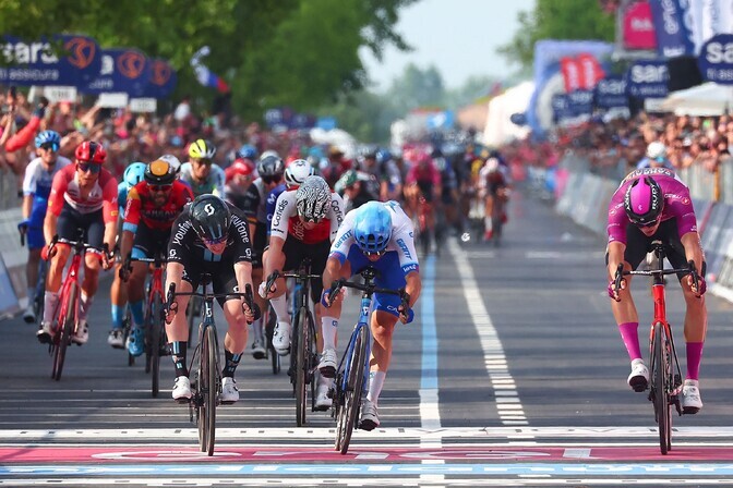 Rahulikult kulgenud etapi sprindifiniši võitis itaallane