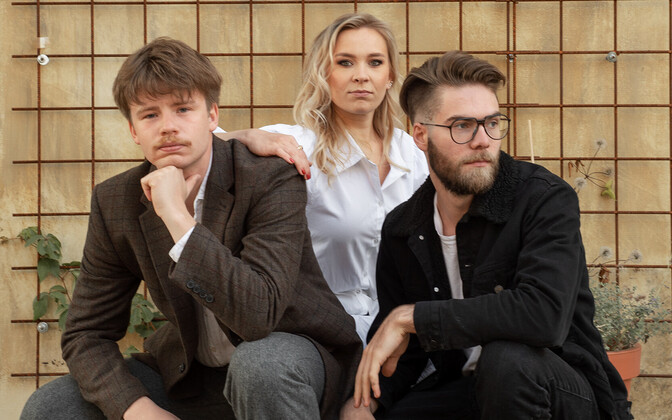 See Pole See Trio pani kunagised estraadihitid värskele debüütalbumile