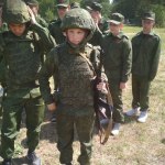 Venemaal Eesti piiri ääres alustati kooliõpilaste sõjalist väljaõpet