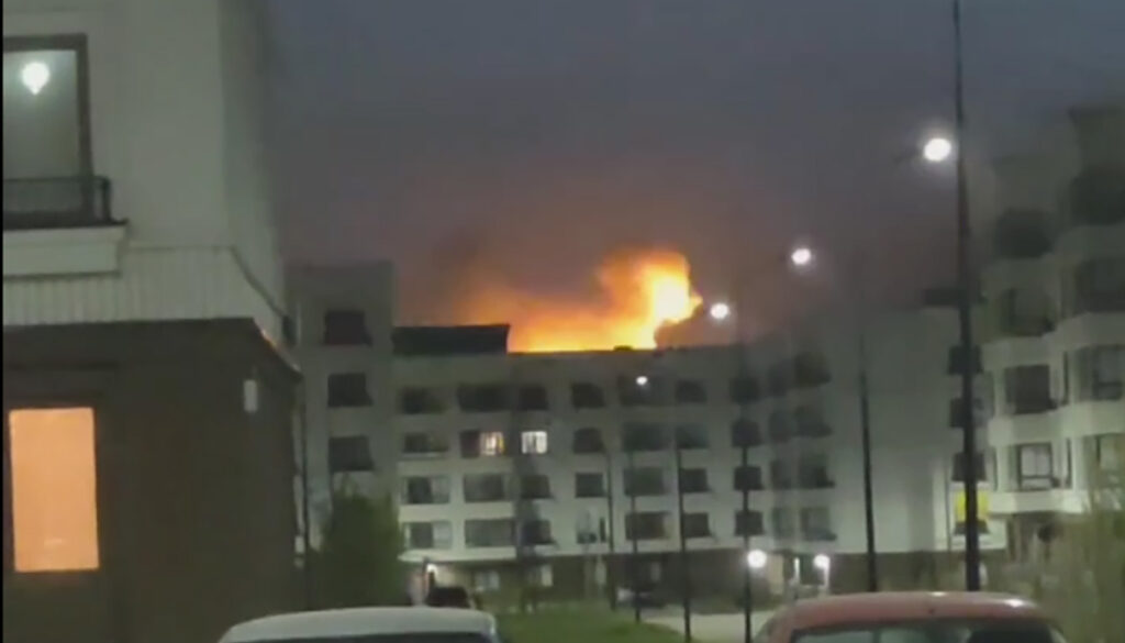 VIDEO: Vene vägede poolt okupeeritud Ukraina linnas kostsid plahvatused, tabati ilmselt lennuvälja