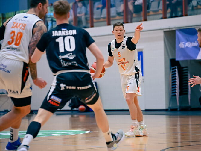 Viimsi viis pronksiseeria otsustavasse mängu