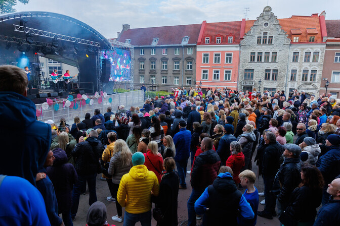 Galerii: vanalinna päevade teisel päeval esinesid Duo Ruut, Sissi jt