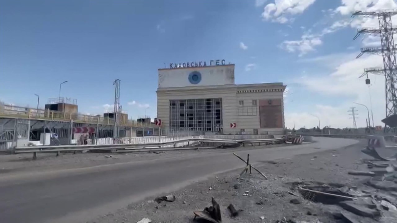 Kas Putin kordas Stalini trikki ja lasi õhku olulise tammi?