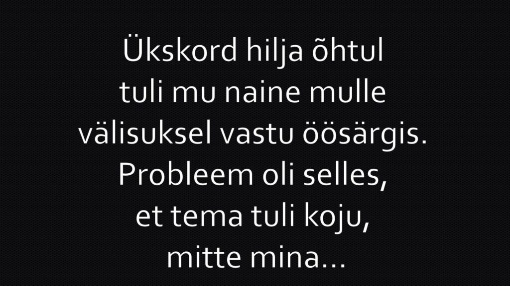 Naine tuli välisuksel vastu öösärgis