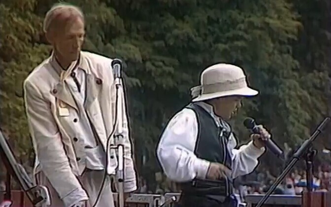 Noppeid laulupeolistest. Väike Ott Lepland 1997. aasta laulupeol