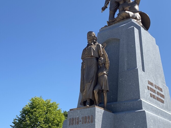 Otse reedel kell 9: vabadussamba taasavamise tseremoonia Viljandis