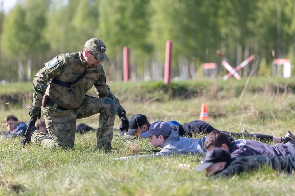 PILTUUDIS: Eesti naabruses Venemaal õpetatakse lapsi sõdima