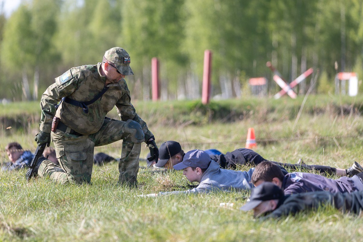 PILTUUDIS: Eesti naabruses Venemaal õpetatakse lapsi sõdima
