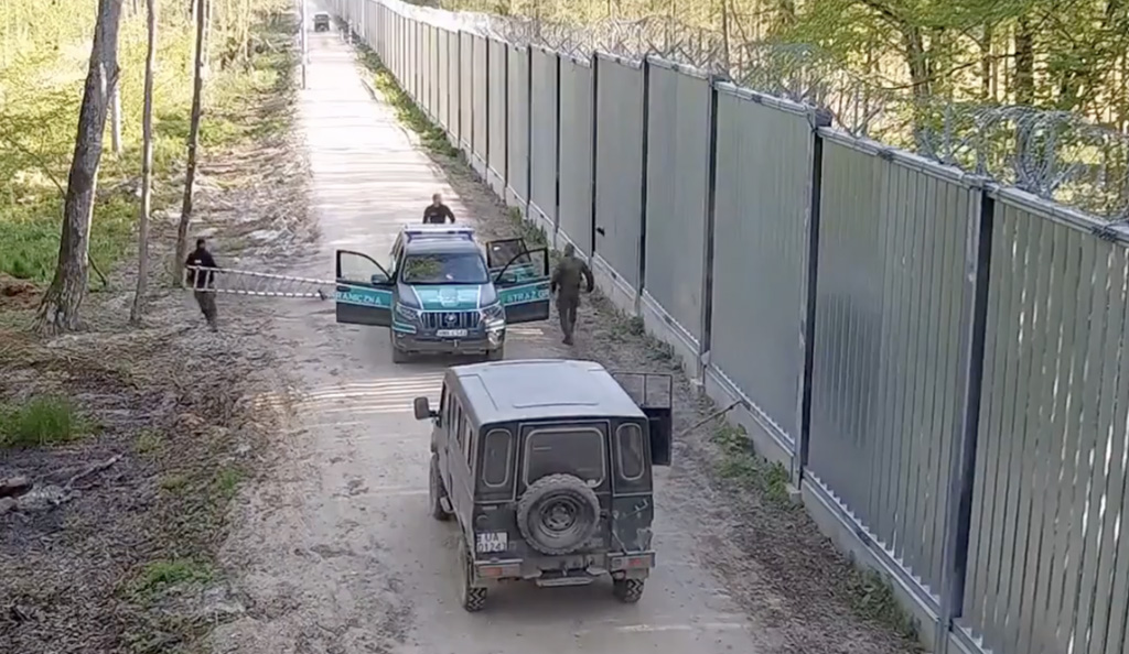 Poola tugevdab kaitset Valgevene piiril pärast Wagneri liikumist sinna