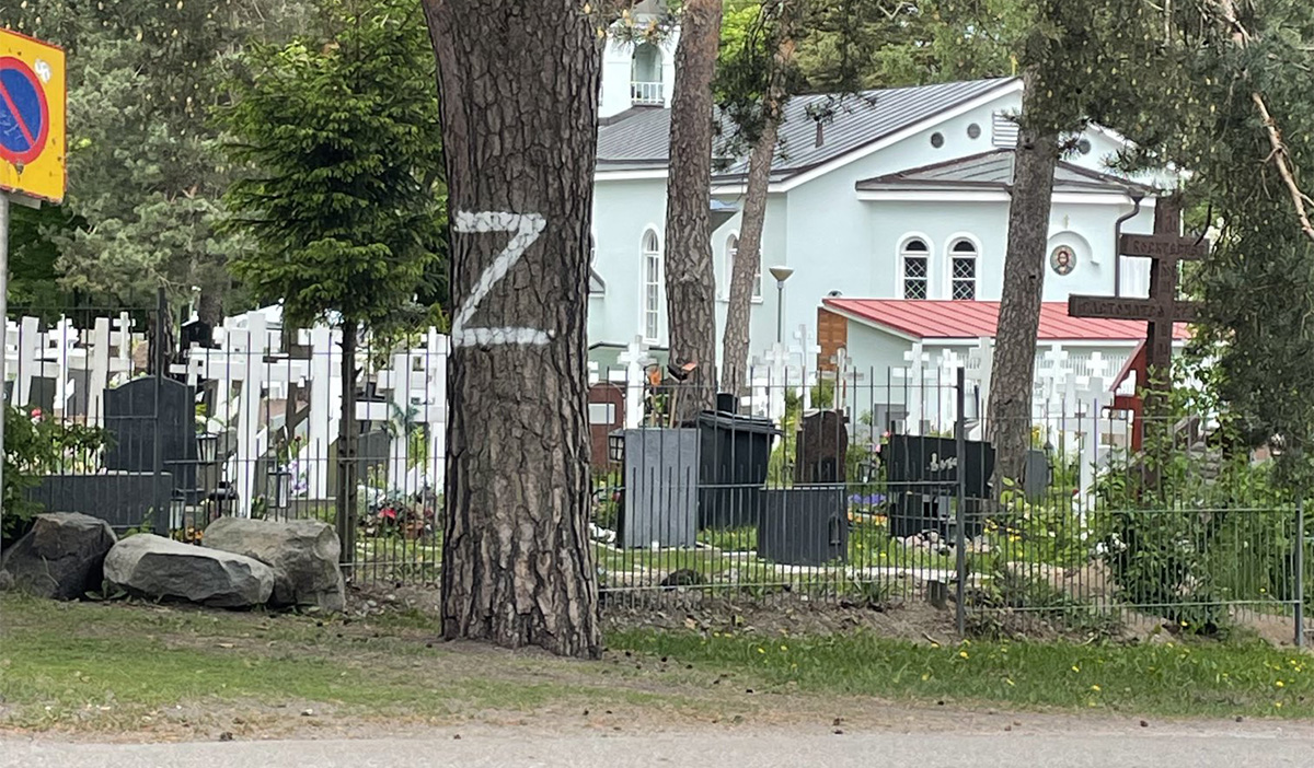 Soomes ilmusid puudele Z-märgid