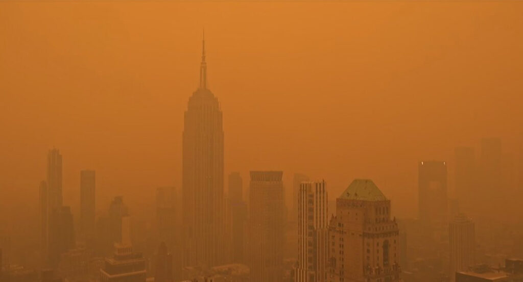 VIDEO: New York on mattunud suitsu sisse