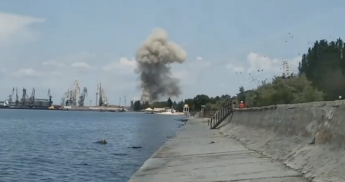 VIDEO: Putin rünnaku all – tabamuse sai Vene vägede poolt okupeeritud linn Ukraina lõunaosas