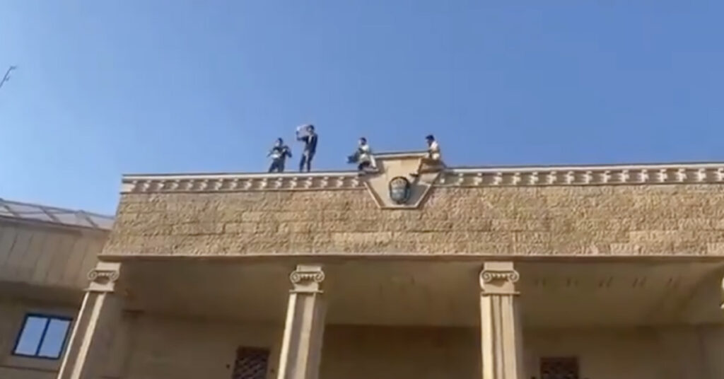 VIDEO: Rootsi saatkond Iraagis langes rünnaku alla