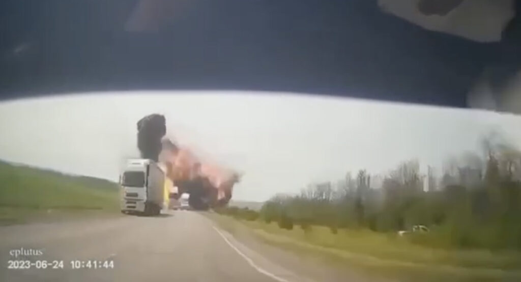 VIDEO: rünnak Wagneri kolonnile teel Moskva peale