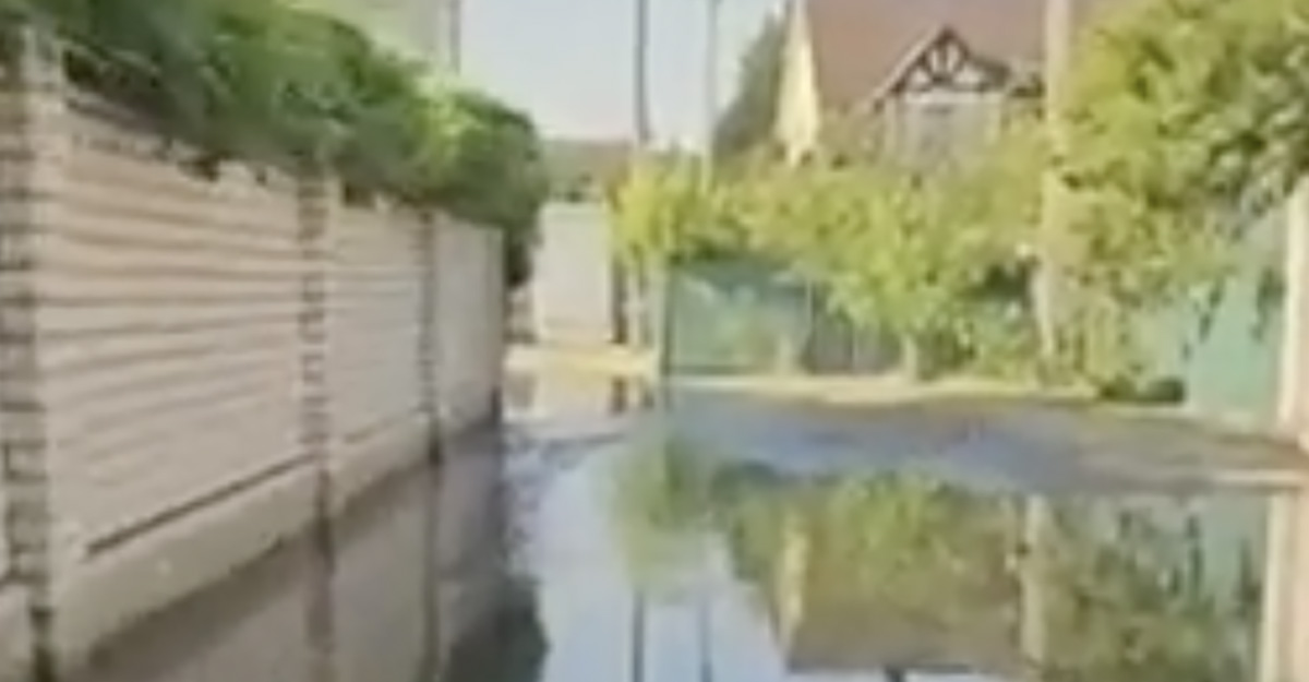 VIDEO: Ukrainas suured üleujutused, elumajad jäävad vee alla