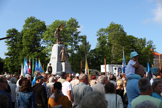 Viljandis taasavati vabadussammas