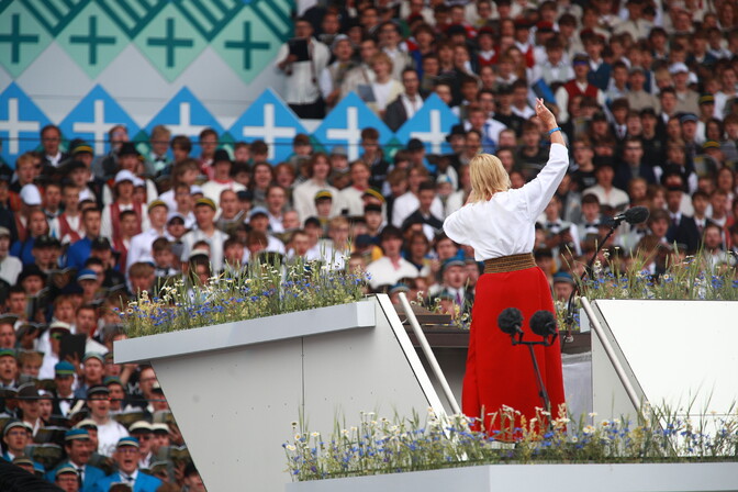 Galerii: Tallinna lauluväljakul toimub XIII noorte laulupidu “Püha on maa”