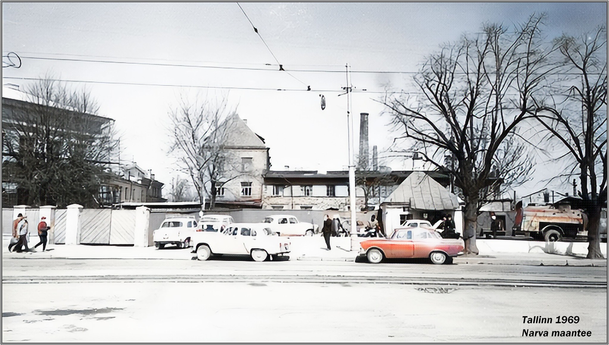 Narva maantee. Bensiinijaam.