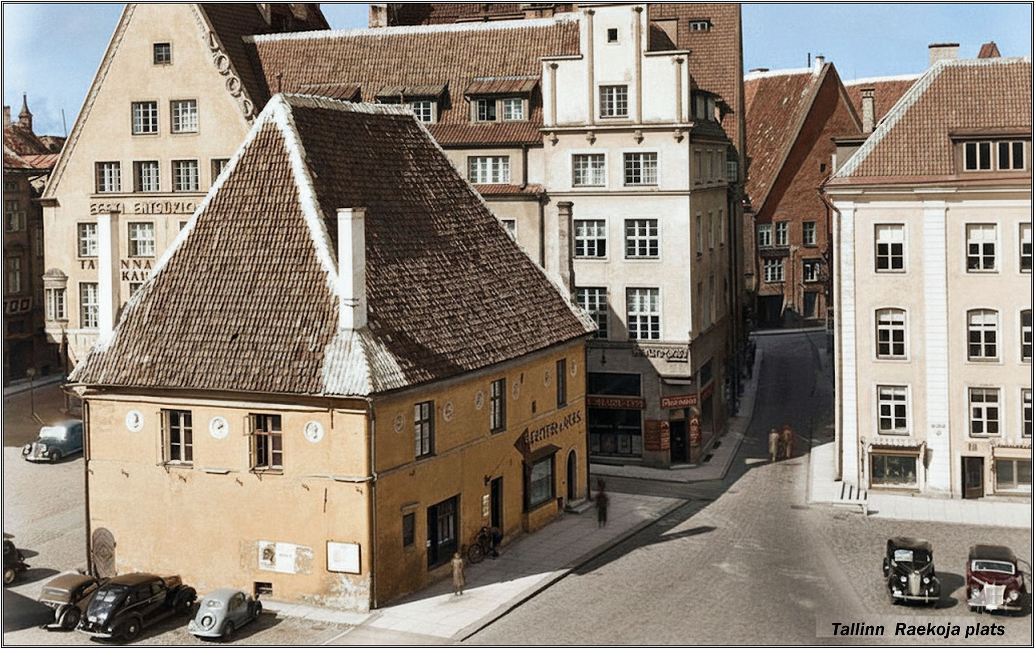 Vaekoda. Raekoja plats.