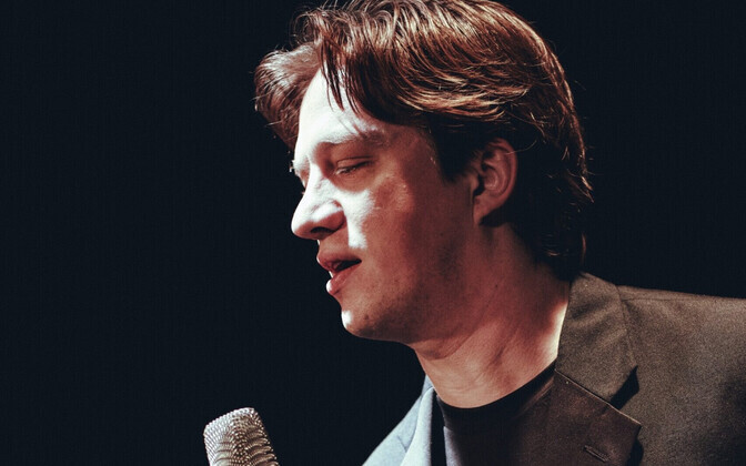 Arvustus. Püstijalamuusikal nüüdisaja hedonistile