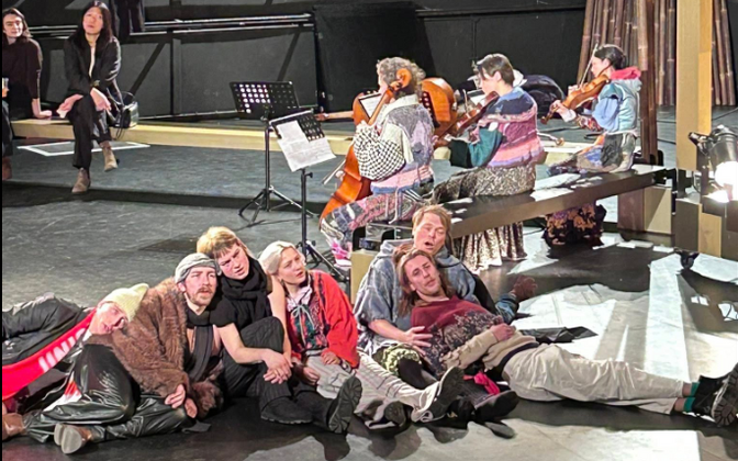 Berliinis esietendus Von Krahli ja saksa trupi koostöölavastus