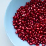 Врач Даньков посоветовал добавить киви и гранат в зимний рацион