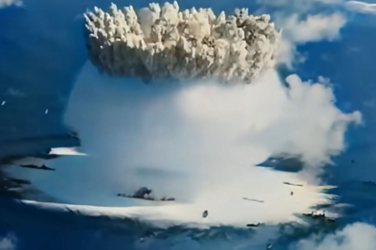 "Ешьте одуванчики и наполняйте ванну": британцы ждут удара ядерным "Орешником"