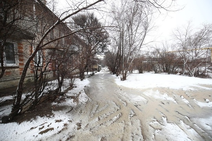 Как безопасно ходить в гололед, объяснили волгоградцам