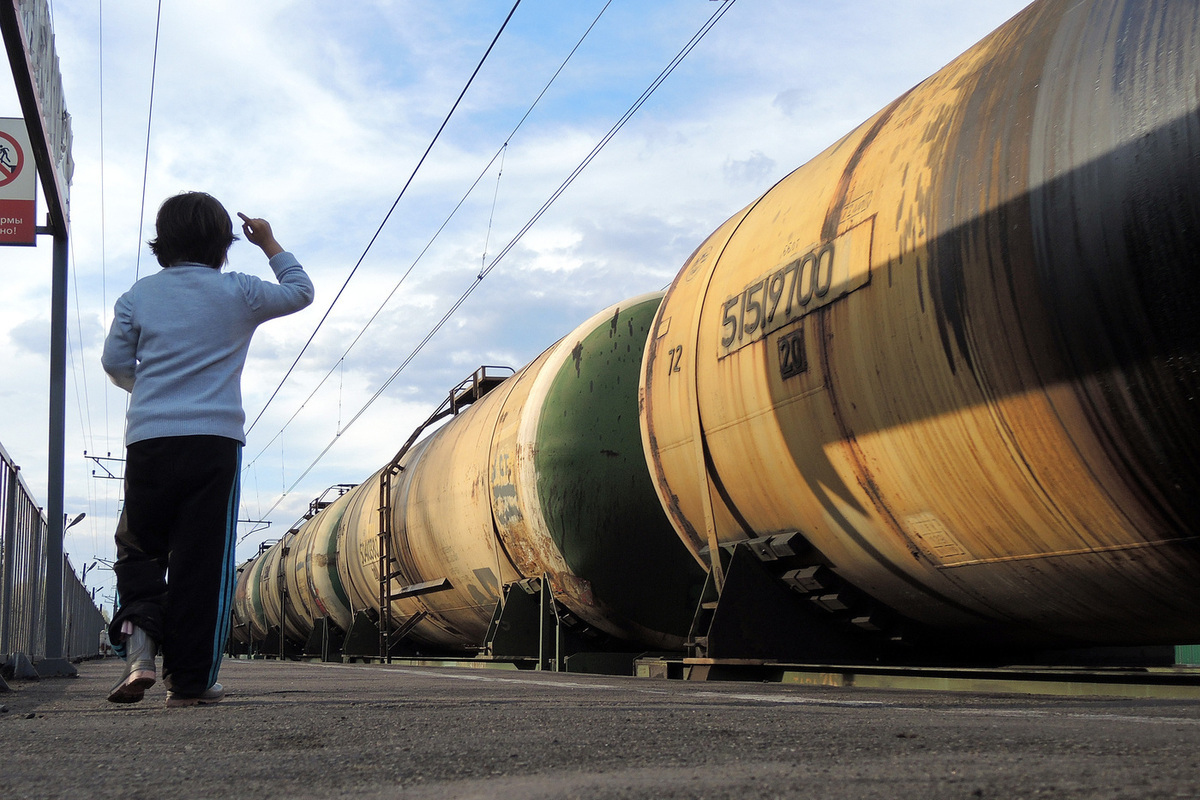 Китай сократил импорт российской нефти