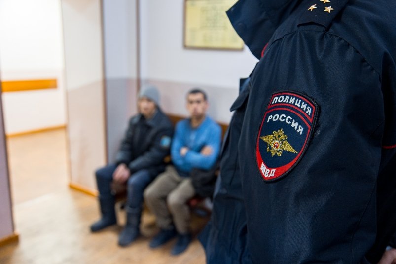 Коррупция стопорит борьбу с нелегальной миграцией в Приморье — Следком