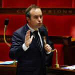 Politico: Prantsusmaa valitsus elab eelarve ummikseisu tõenäoliselt üle