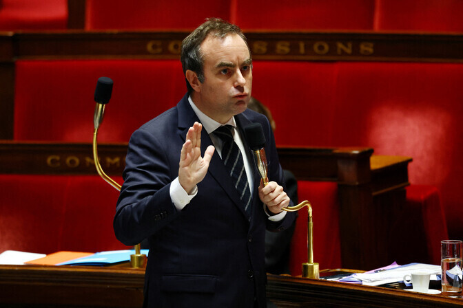 Politico: Prantsusmaa valitsus elab eelarve ummikseisu tõenäoliselt üle