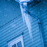 Tallinnas on tänavu mullusest rohkem ohtlikke jääpurikaid