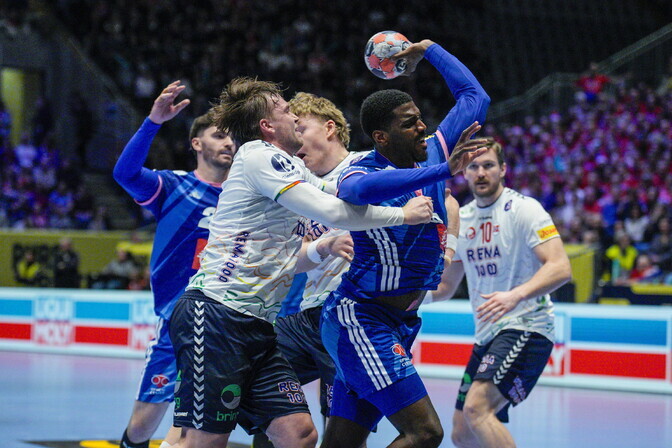 Tiitlikaitsja Prantsusmaa alagrupis ei eksinud