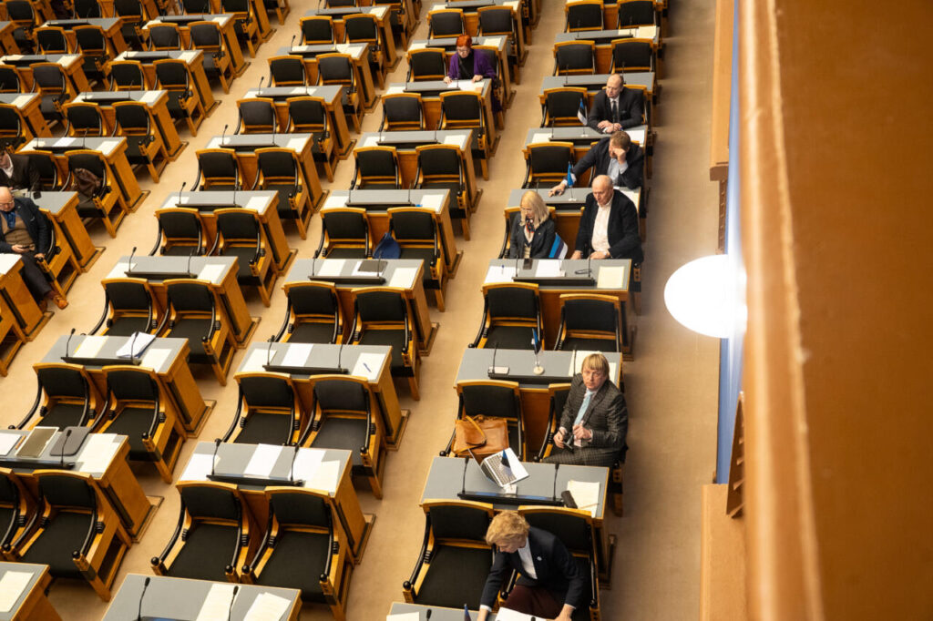 VIDEO | Eesti erakondade seisukoht: toetad Eesti lippu, järelikult oled putinist