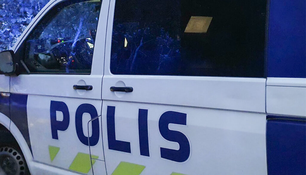 32-aastast muusikut kahtlustatakse Soomes lapse kukutamises betoonpõrandale, laps sai raskelt vigastada