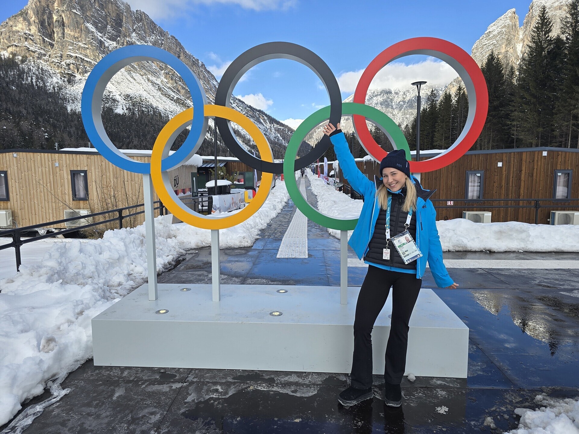 Eesti lippu kannavad XXV taliolümpiamängude avatseremoonial Talihärm ja Liiv