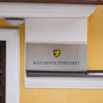 EKRE pani asjad liikuma: kahtlase taustaga ärimehelt võetigi e-residentsus ära