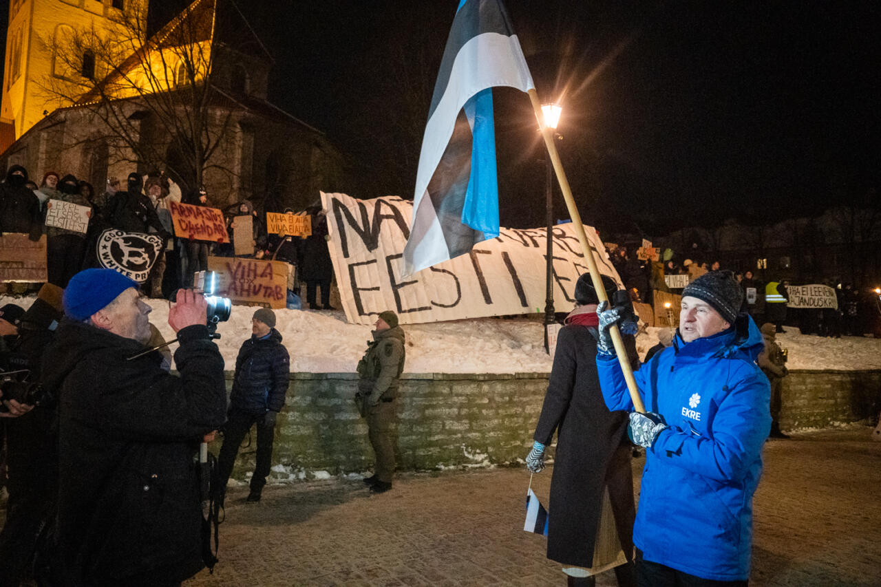 EKRE rahvapeo ründajad: MTÜ Võõras Mure ja Lasnamäe “kväärnoored”