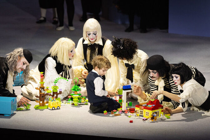 Galerii ja video: vabariigi aastapäeva kontsertetendus