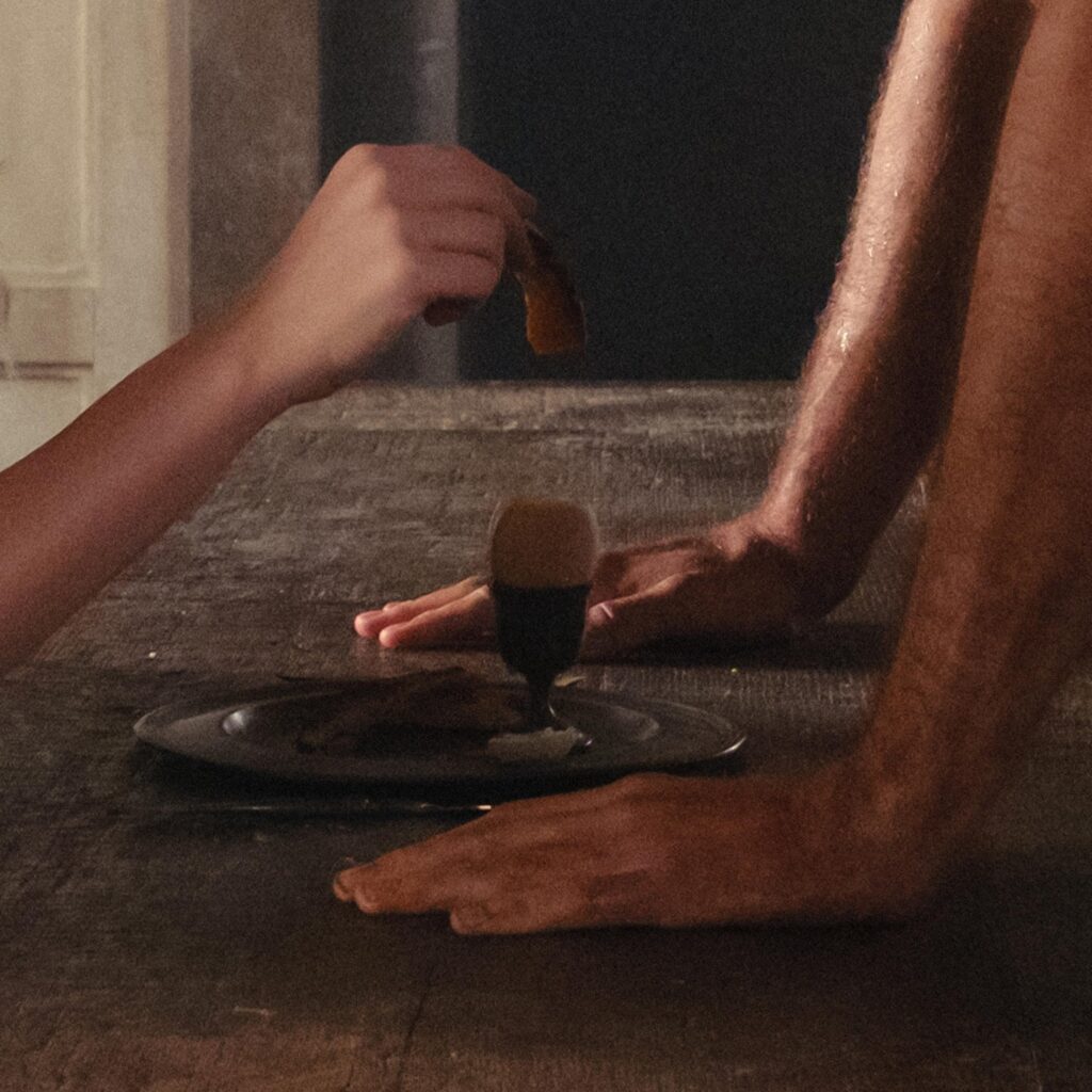 Nädala album. Charli XCX-i “Wuthering Heightsil” on ambitsioon ka filmist eraldatuna püsti püsida