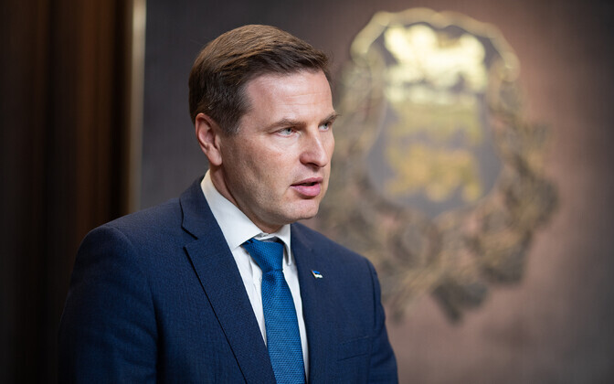 Otse kell 12: valitsuse pressikonverentsil Pevkur ja Terras