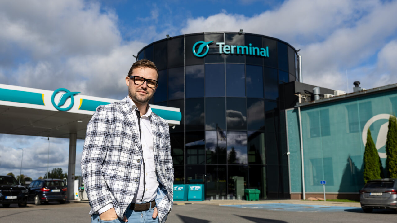 Peaasi.ee alustab toe pakkumist suitsiidileinas inimestele ning neile, kelle lähedasel on suitsiidimõtted