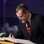 TalTechi aasta parim teadlane aitab murda plastisõltuvust, aasta noorteadlane muudab elektrisüsteemid targemaks