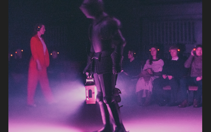 Tartu Uues Teatris esietendus lavastus, mida publik oma silmaga ei näe